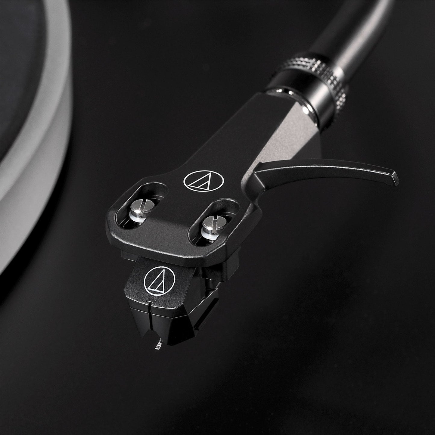 Audio-Technica: AT-LP5X Direct Drive USB Turntable