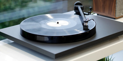 Rega: Planar 1 Turntable - Matte Black